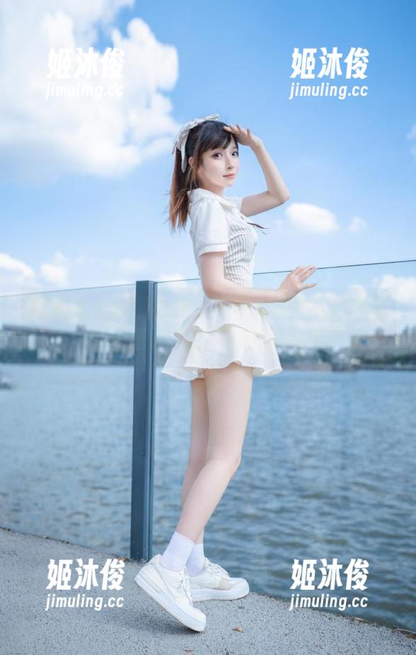 尤蜜荟-小海臀Rean 尤蜜荟 - 解锁小海臀Rean时尚礼服的秘密,免费图册带你领略她的精彩瞬间