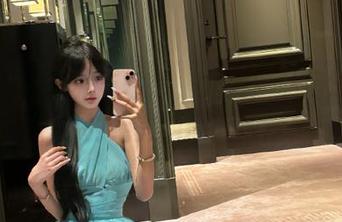 尤蜜荟 – 优雅与性感，尤妮丝私房泳衣图集中的绝美瞬间大放送！