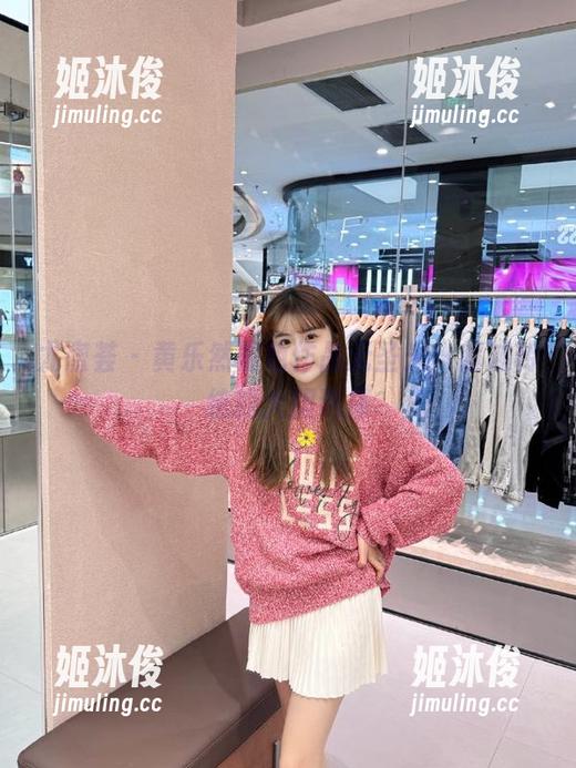 尤蜜荟-黄乐然 尤蜜荟 - 黄乐然黑色作品无圣光,超越传统的大胆选择