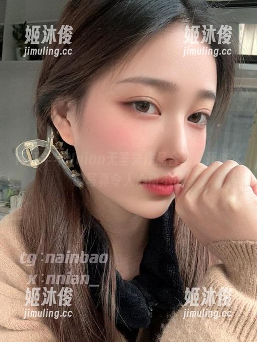 年年Nnian 网红年年Nnian无圣光作品合集,死库水的写真令人心动不已