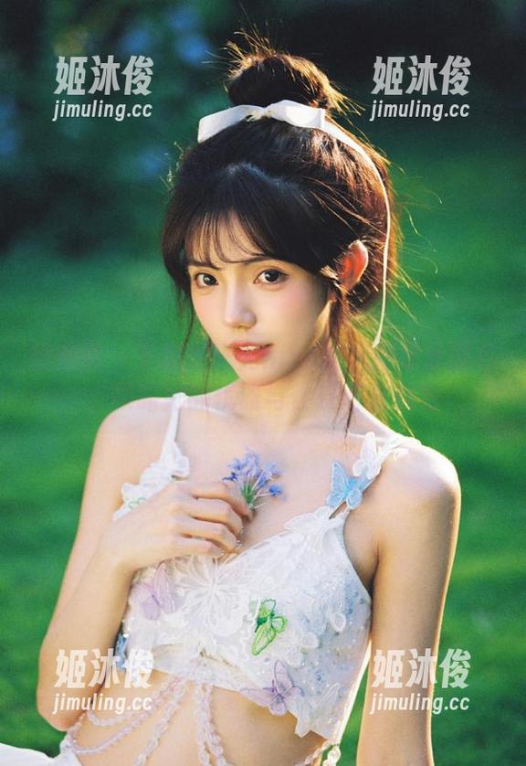 张思允nice 微密圈 - 下载张思允nice的礼服黑丝图包,领略她的优雅与性感双重魅力
