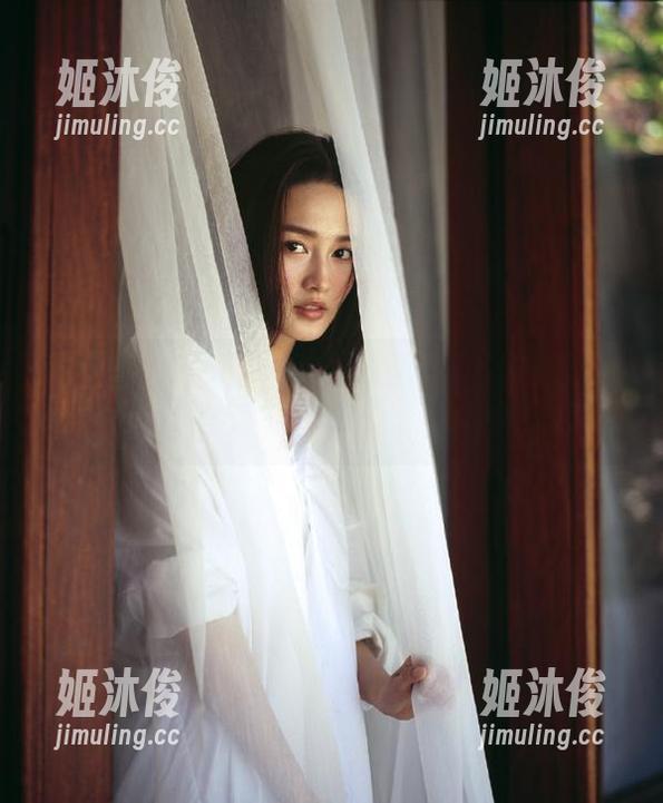 徐莉芝 微密圈 - 看徐莉芝如何用女秘书作品集诠释魅力,精选画面令人惊艳