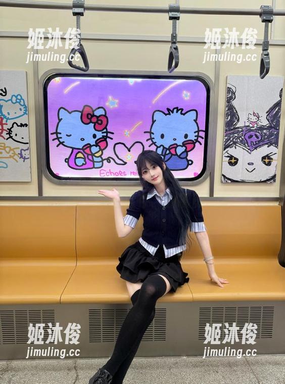 推女神-艾小青 推女神 - 下载艾小青比基尼写真集,体验什么叫“美丑共存”的摄影噩梦!