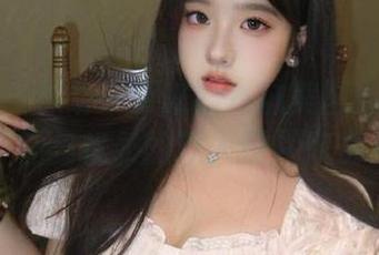 星颜社 – 林幼一带来的丝袜美图：闪耀个性与优雅的迷人照片欣赏