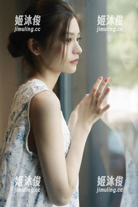 汇聚普美Bomi(보미)街边小摊的灵感，图库中的Loozy摄影作品