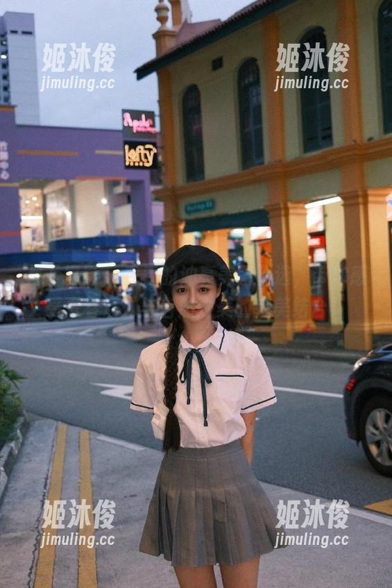月下摄影-秀秀 月下摄影 - 秀秀的油亮美图精选,带你感受青春活力与自然之美的完美结合!