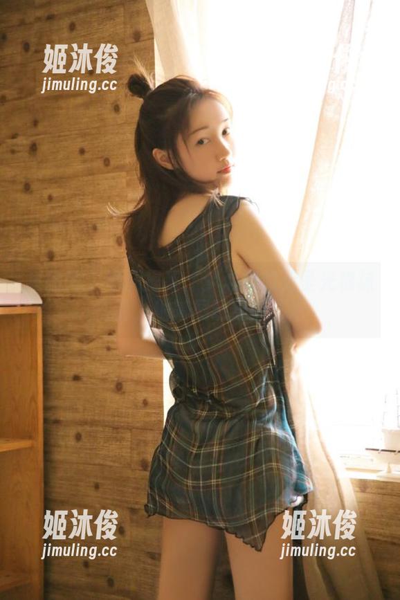 果团网-梦心月 果团网 - 原图揭秘:梦心月的无圣光棉袜写真,细腻展现穿搭艺术