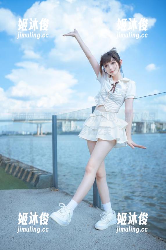 果团网-陈雅漫 果团网 - 陈雅漫校服高清图包,留下校园记忆的珍藏之美