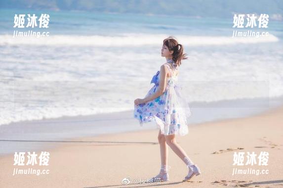 桜桃喵 在线浏览桜桃喵最新办公室图集,记录她的每一个精彩瞬间