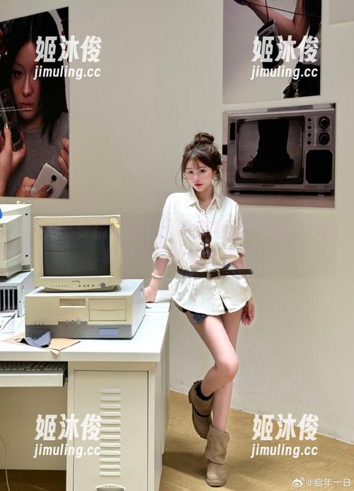 森萝财团 迷失于梦境与现实:森萝财团《蜃楼》写真集原图的视觉盛宴