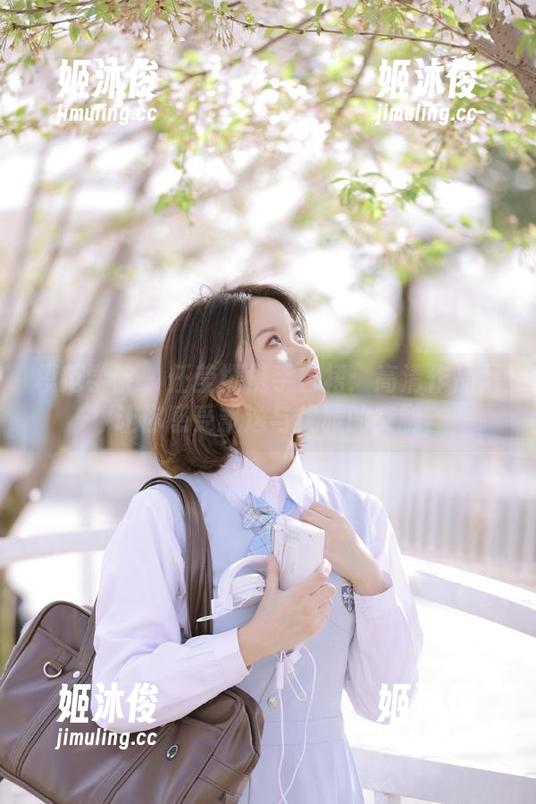 模范学院-任莹樱 模范学院 - 任莹樱携手白裙:高清作品集让你感受飘逸与优雅的交融