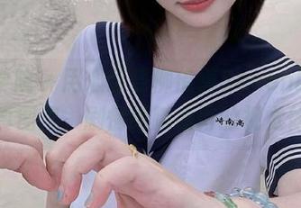 模范学院 – 用心感受柳侑绮Sevenbaby的写真图集，剧情细腻如诗的视觉体验！