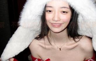 模范学院 – 不可错过的梦梵御姐，原图与套图展现迷人的优雅风采