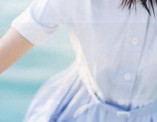 模范学院 – 最新更新的汐汐爱吃草莓校服图集，尽情享受校园生活的无限魅力与美好！