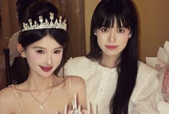 模范学院 – 最新出炉！白子嫣nicky短裤写真资源，展现出夏天的活力与无尽魅力！