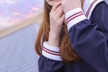 模范学院 – “艾希儿万圣节”高清写真，免费下载，享受万圣节的幽灵魅力与创意灵魂！