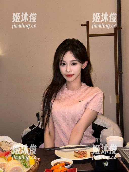 模范学院-苏西-susie 模范学院 - 苏西-susie泳衣写真图册:收到免费福利的同时,别忘了自我调侃