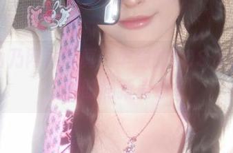 清水由乃网袜写真：丰盈的COS资源，谱写时尚新篇章