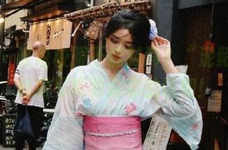爱蜜社 – 谁说校服不能时尚？“泥鳅鳅”的私房写真颠覆你的认知！