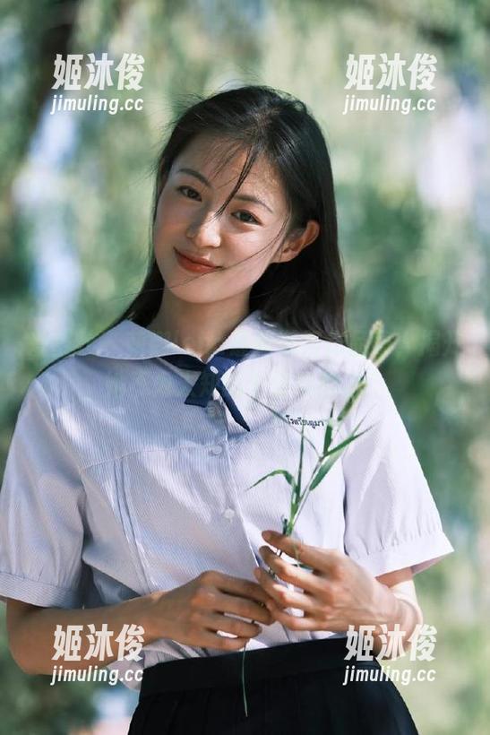 爱蜜社-莉娜lena 爱蜜社 - 莉娜lena最新御姐作品集,揭开她不为人知的个性与魅力!