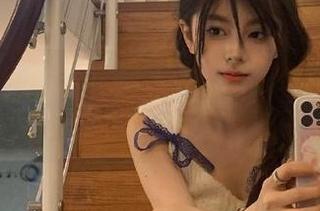爱蜜社 – 从萌白酱的可爱套图合集中，领略到少女心炸裂的可爱风采与无限创意！