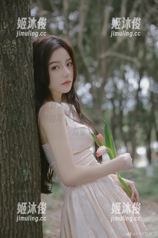 瑞丝馆-潘琳琳ber 瑞丝馆 - 潘琳琳ber姐姐最新图包发布,带你进入她的写真梦境,尽情感受艺术的力量