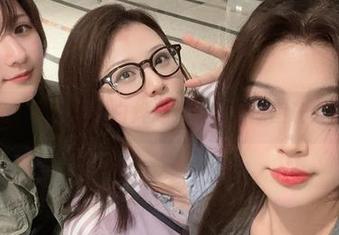 独特视角下的私拍：白烨烨豹纹护士原图让人惊艳不已