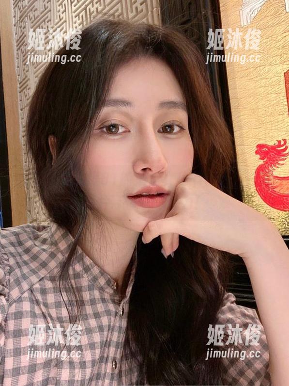 白银81 在线观看白银81的酒后女秘书作品,高清图片带你领略魅力!