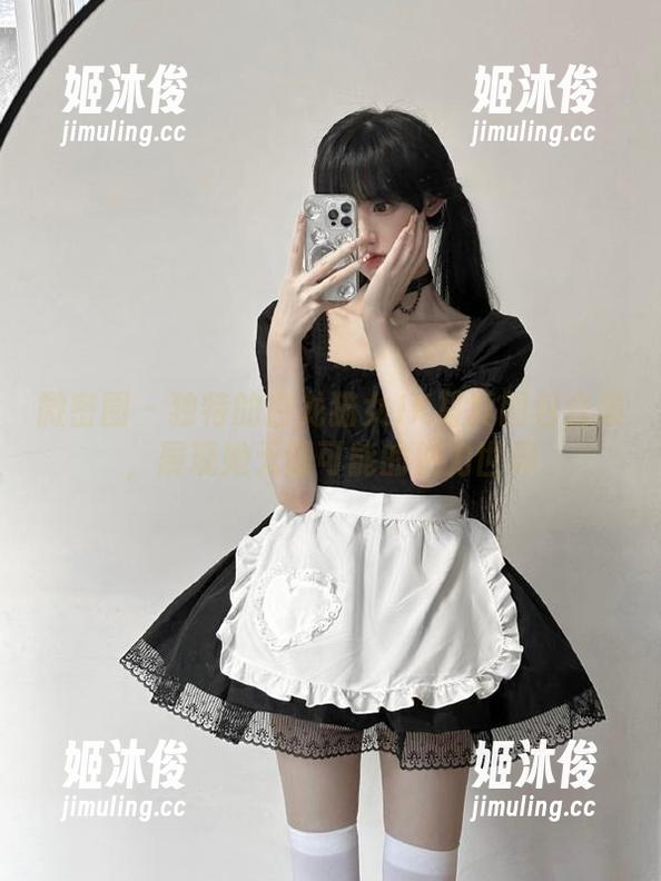 白龙猫女 微密圈 - 独特的白龙猫女JK写真图包合集,展现她无限可能的魅力世界