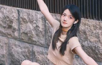 微密圈 – 职业装库里斯作品分享盛宴，白龙猫女演绎职场潮流新风尚