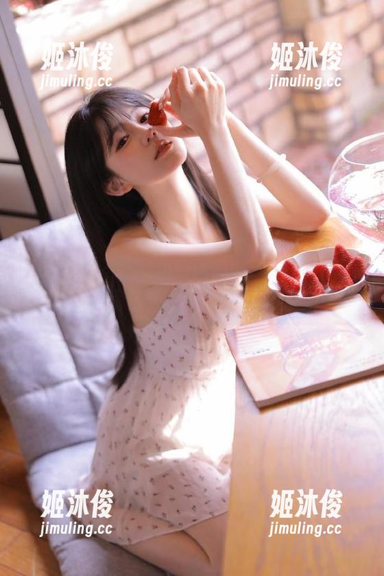 秀人网-Egg尤妮丝 秀人网 - 不可抗拒的诱惑!Egg尤妮丝最新秘书写真合集值得你细细品味!