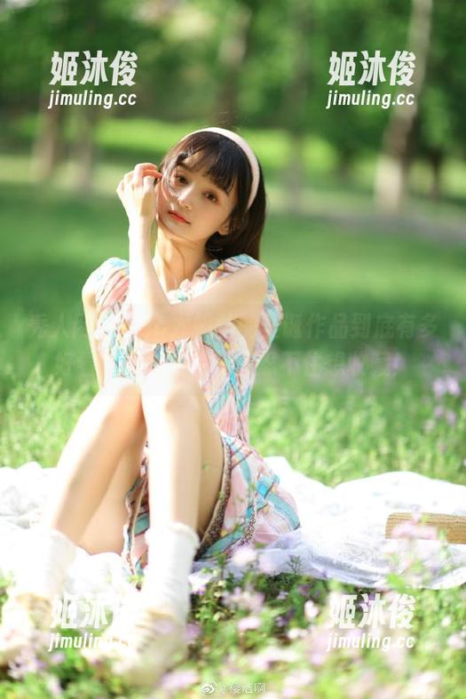 秀人网-Egg尤妮丝 秀人网 - Egg尤妮丝的圣诞作品到底有多好看,这组图片让人忍不住想收藏!
