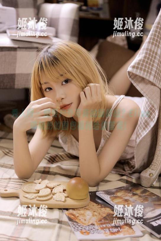 秀人网-Elise谭晓彤 秀人网 - 想要户外写真的新鲜感?Elise谭晓彤的图包福利给你答案!