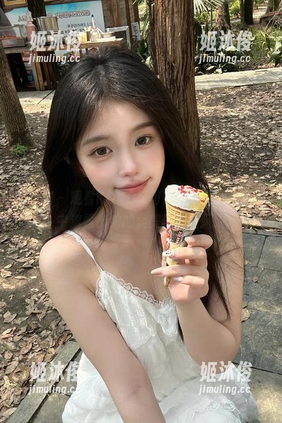 秀人网-KOKO可可 秀人网 - 观看KOKO可可的睡衣照片,图片中流露出她的柔美与自信风采
