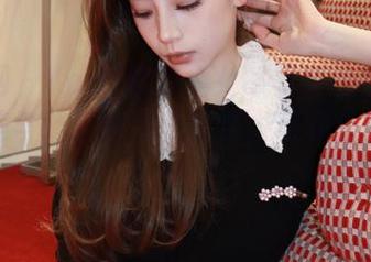 秀人网 – Yomi悠蜜兔女郎写真图集：探索柔美与俏皮的完美结合，呈现别样风情！