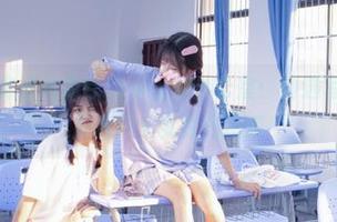 秀人网 – 走进何梦兮Stacy的办公室：精选写真作品集展现职业女性的风采