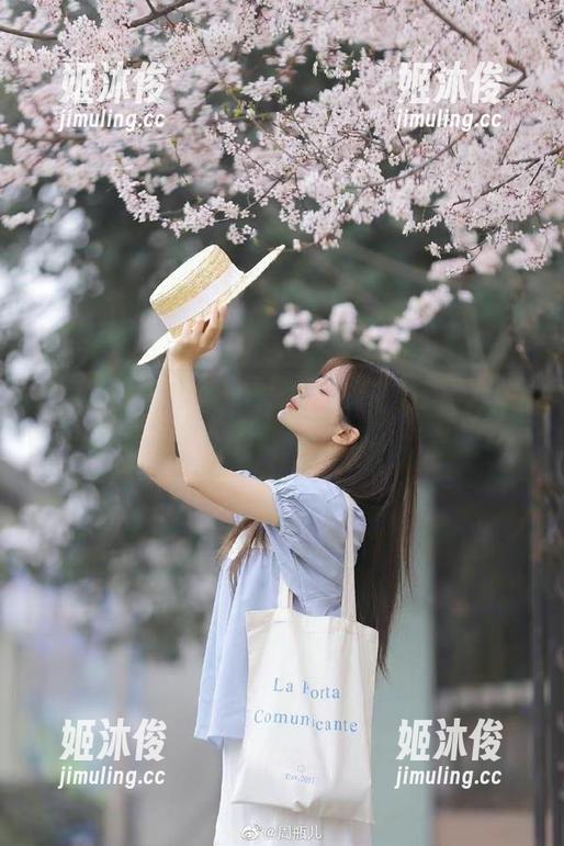 秀人网-夏旖诺 秀人网 - 全套写真计划,见证夏旖诺如何演绎水手服的无限风情