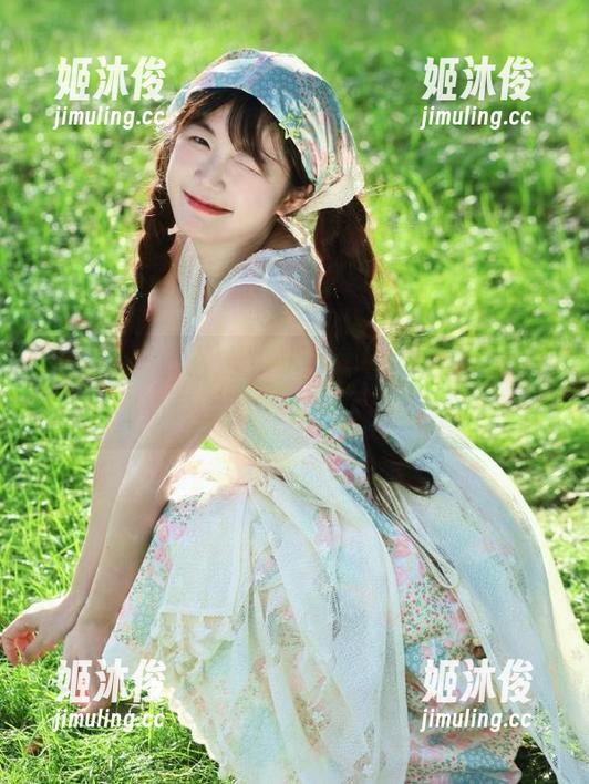 秀人网-徐莉芝Booty 秀人网 - 徐莉芝Booty夏日写真图集:捕捉盛夏瞬间的灵感与资源分享