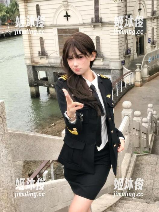 秀人网-徐莉芝Booty 秀人网 - 徐莉芝Booty全新作品来袭,皮衣造型演绎时尚与个性的完美结合
