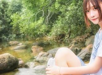 秀人网 – 在戴允祺zoe的油亮写真中，感受私拍艺术的无限魅力