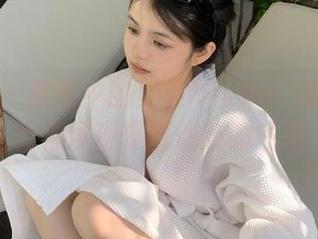 秀人网 – 原图中的果果Nikki：吊带写真为你展现夏日清新的气息
