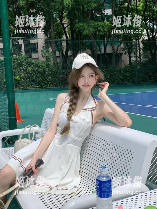 秀人网-沐沐baby 秀人网 - 追寻清纯的沐沐baby:每一幅写真原图都展现出无与伦比的青春气息