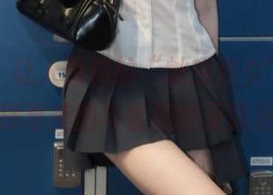 秀人网 – 让人惊艳的“灿宝修女”写真，带你探寻美图与套图的无限魅力！