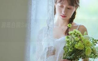 秀人网 – 洞悉白微Sera制服之美，美图与壁纸完美结合的奇妙体验！