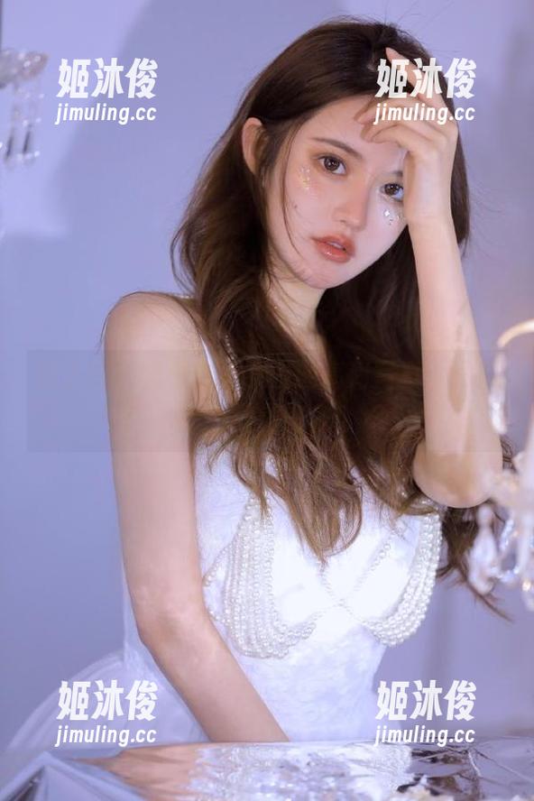 秀人网-盼盼玉奴 秀人网 - 盼盼玉奴女友的高清写真,解锁你的视觉盛宴!