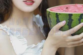 秀人网 – 谢小蒽私房泳池系列：这些图片让你重新定义夏日的美好！