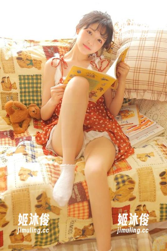 秀人网-软糖爱喝奶 秀人网 - 精选“软糖爱喝奶”兔女郎的绝美写真美图,快来看看这是谁家的小仙女!