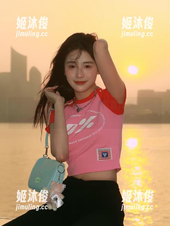 秀人网-陈茜妮zoe 秀人网 - 陈茜妮zoe修女写真作品更新:感受教义与艺术的交融