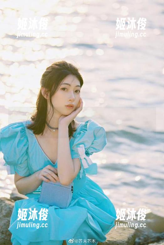 羊小雪juvia 微密圈 - 羊小雪juvia妹妹的私房美图:轻盈与美丽的完美结合