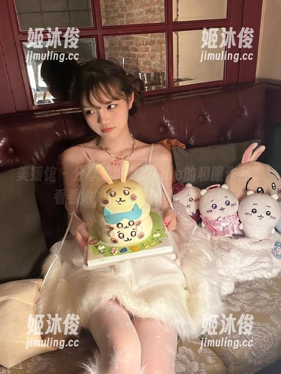美媛馆-子纯儿Annie 美媛馆 - 分享子纯儿Annie的和服作品,看看她如何驾驭传统与现代!